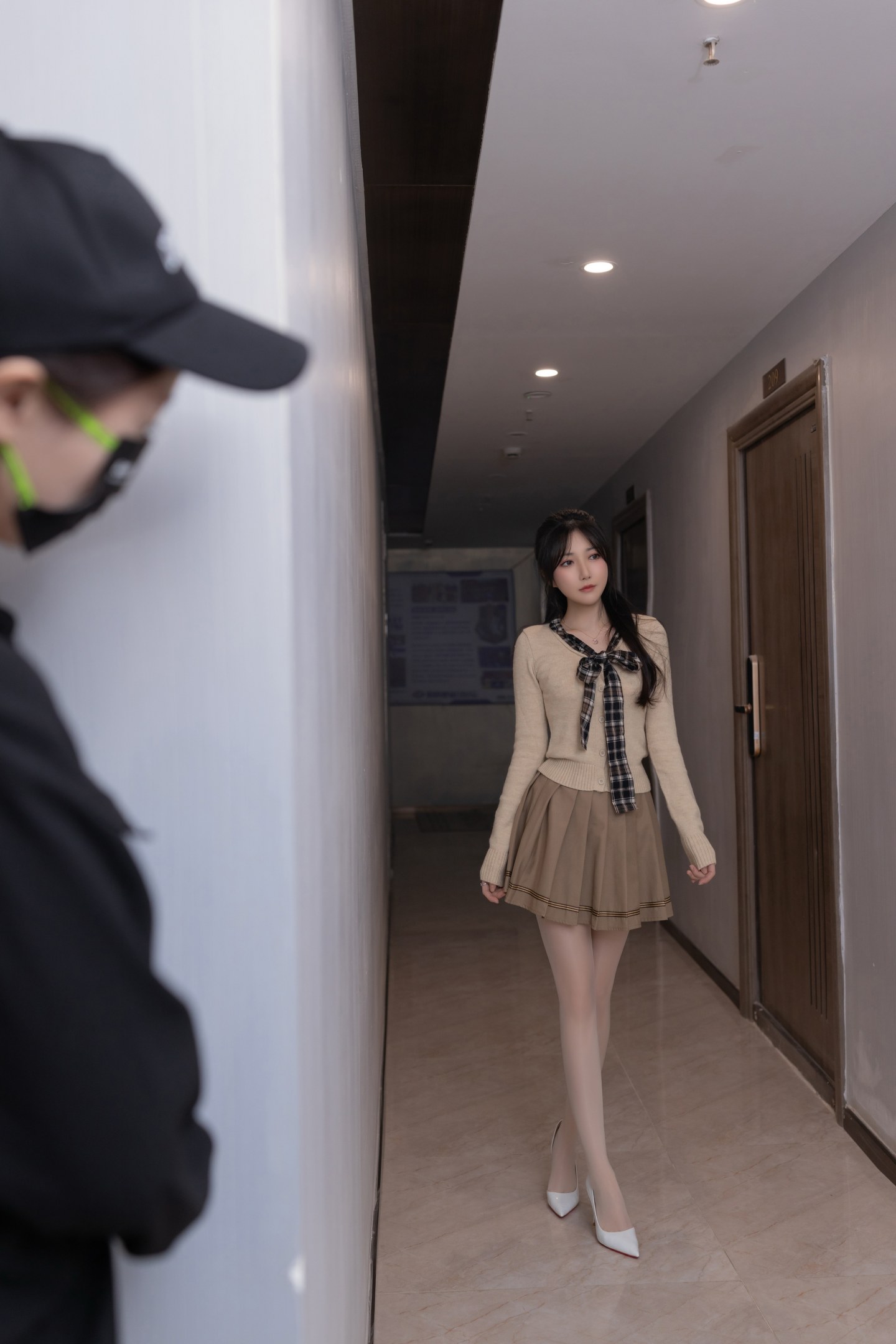 鱼子酱Fish NO.193 内购无水印 9988 跟踪狂