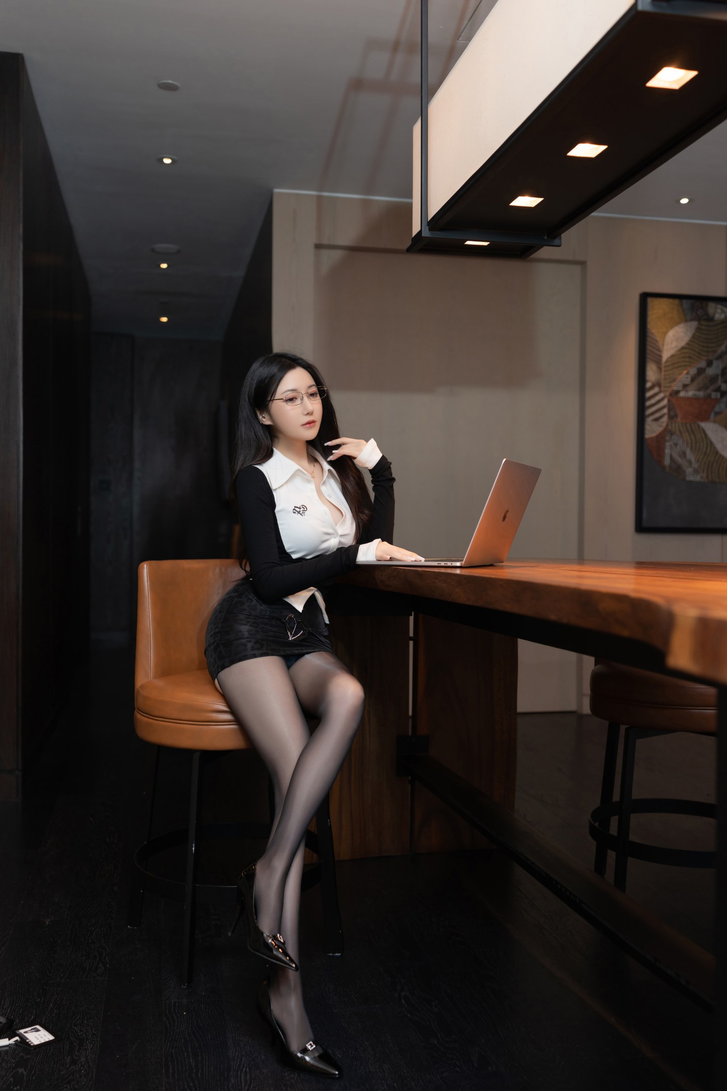 鱼子酱Fish NO.204 内购无水印 10353 丢失的学生证