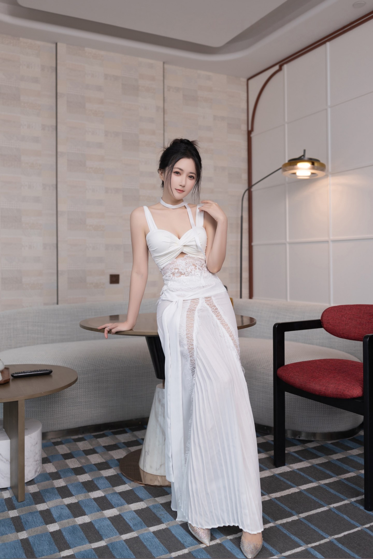 鱼子酱Fish NO.224 内购无水印 白裙跳蛋